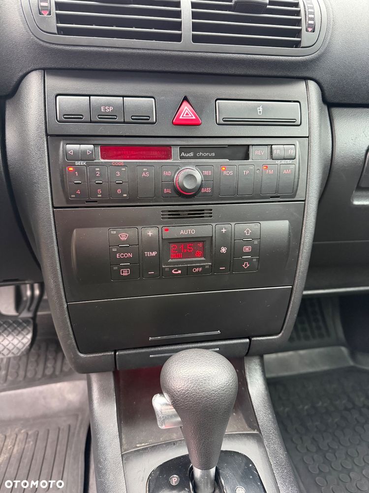 Audi A3 Sportback 1.9 TDI Attraction Tiptronic - 20