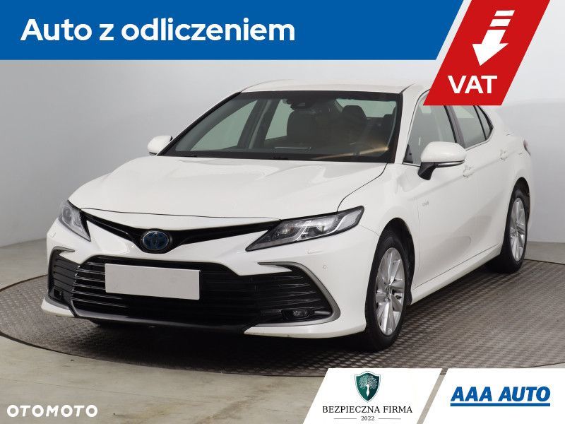 Toyota Camry - 2