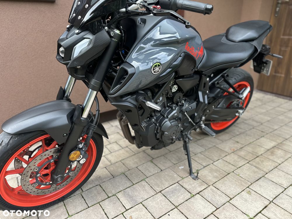 Yamaha MT - 22