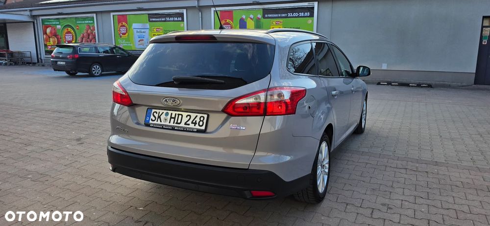 Ford Focus 1.6 TDCi DPF Start-Stopp-System SYNC Edition - 8