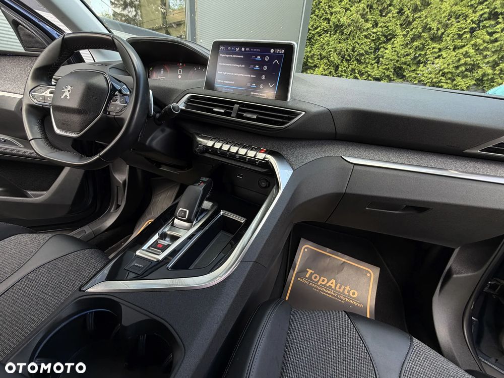 Peugeot 5008 1.6 PureTech Allure S&S EAT8 - 17
