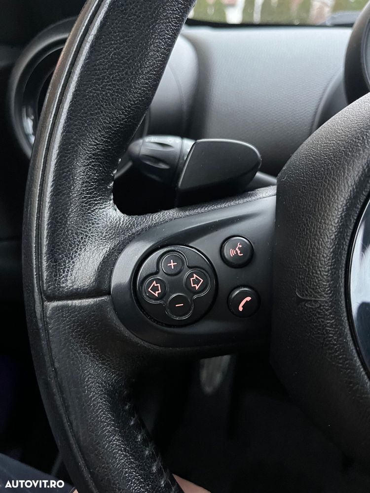 Mini Countryman - 16