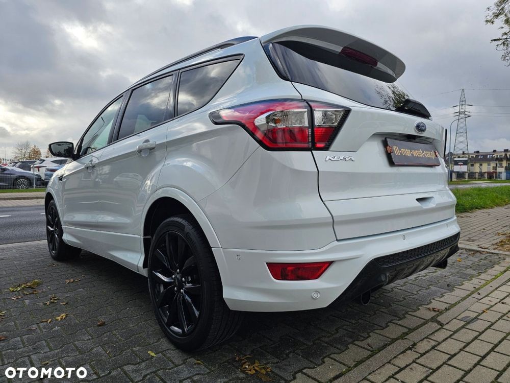 Ford Kuga - 10