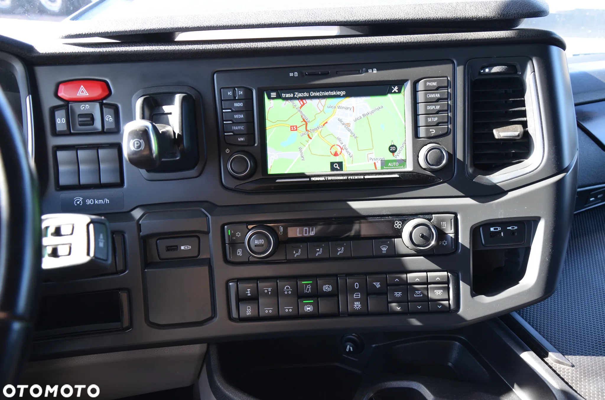 Scania R 500 6x2 PUSHER KLIMA P. SKÓRY LED MIKROFALÓWKA EKSPRES ALUSY KAMERA ACC NAVI 9540 - 17