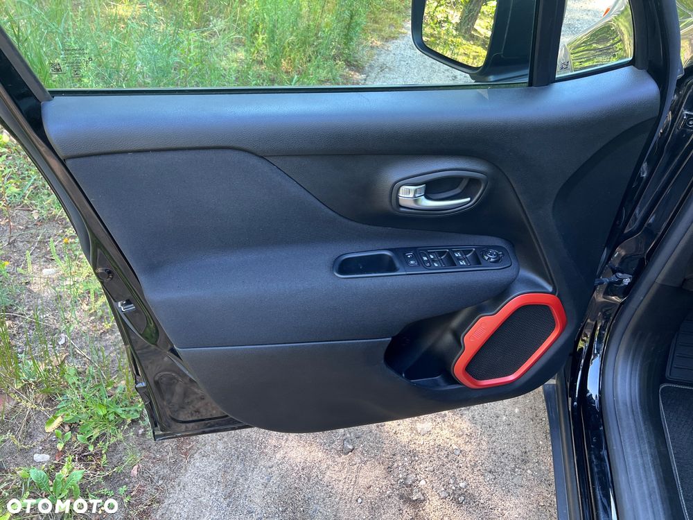 Jeep Renegade - 21