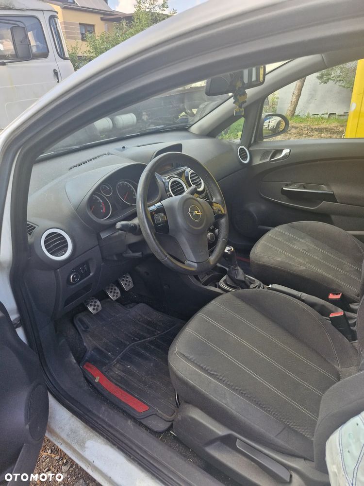 Opel Corsa 1.2 16V Enjoy - 6