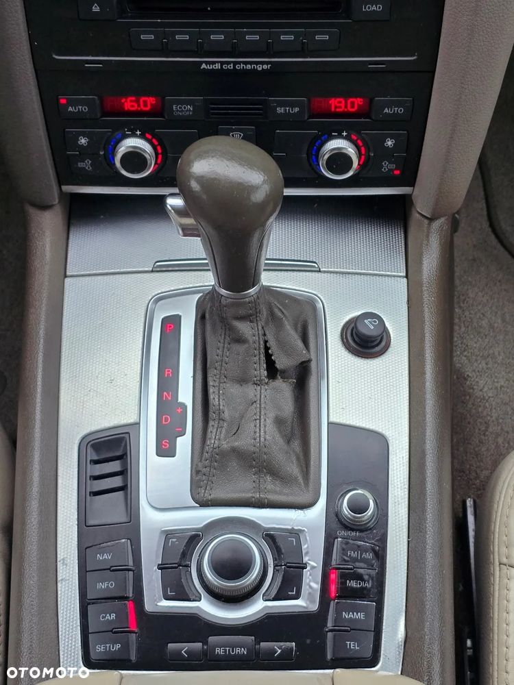 Audi Q7 3.0 TDI DPF quattro tiptronic - 22