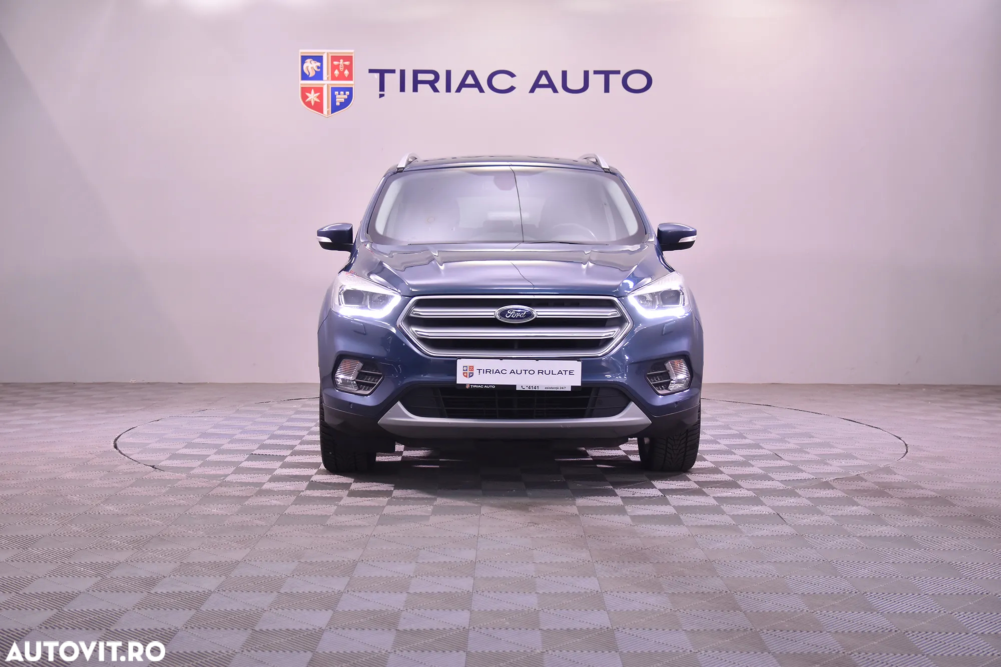 Ford Kuga - 8
