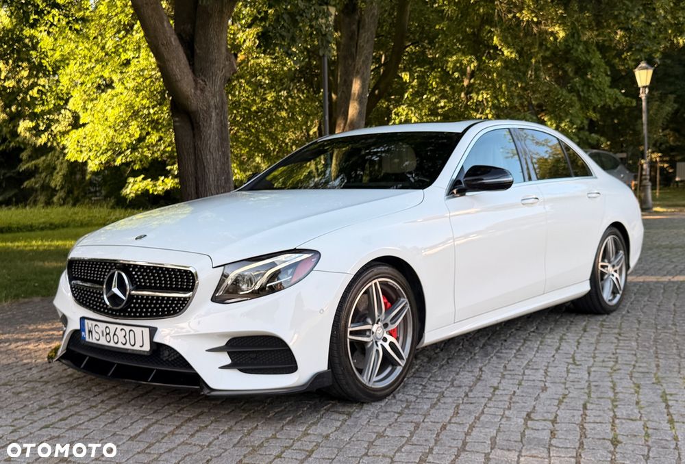 Mercedes-Benz Klasa E 300 9G-TRONIC - 2