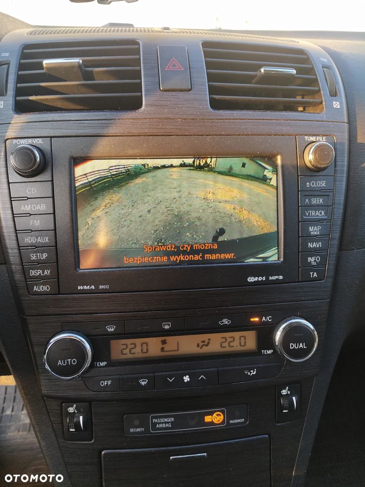 Toyota Avensis 2.0 D-4D - 15