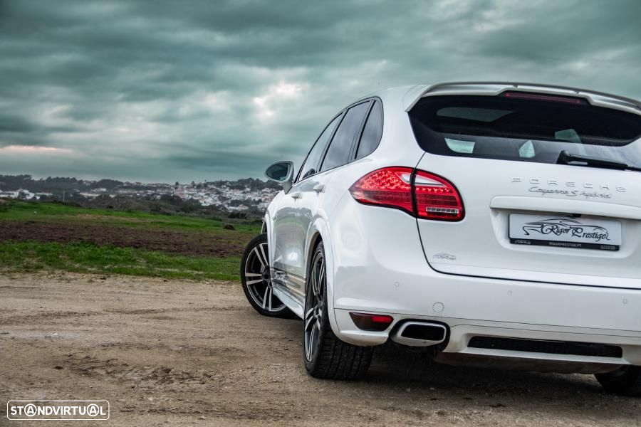 Porsche Cayenne S Hybrid - 15