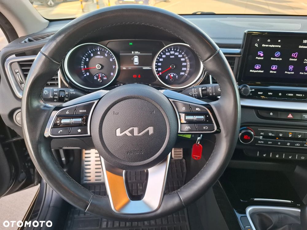 Kia Ceed 1.5 T-GDI GT-Line - 26