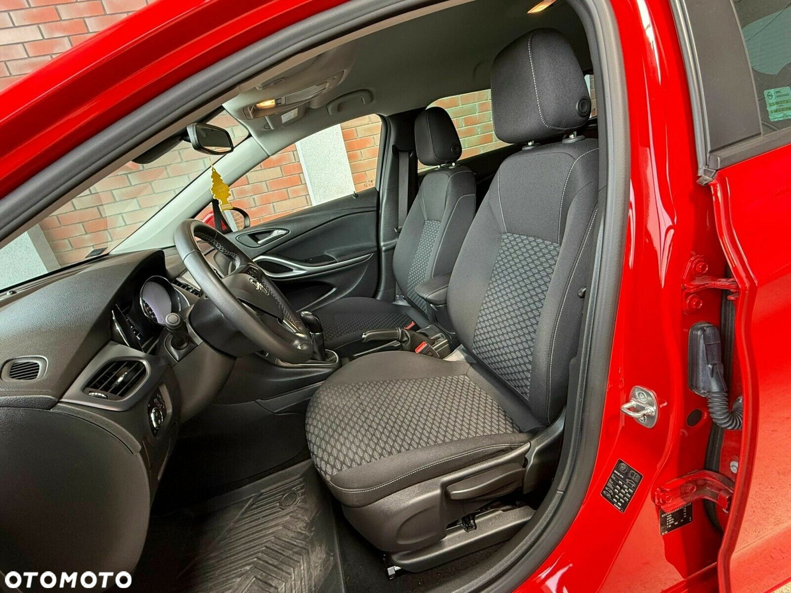 Opel Astra V 1.4 T Enjoy - 9