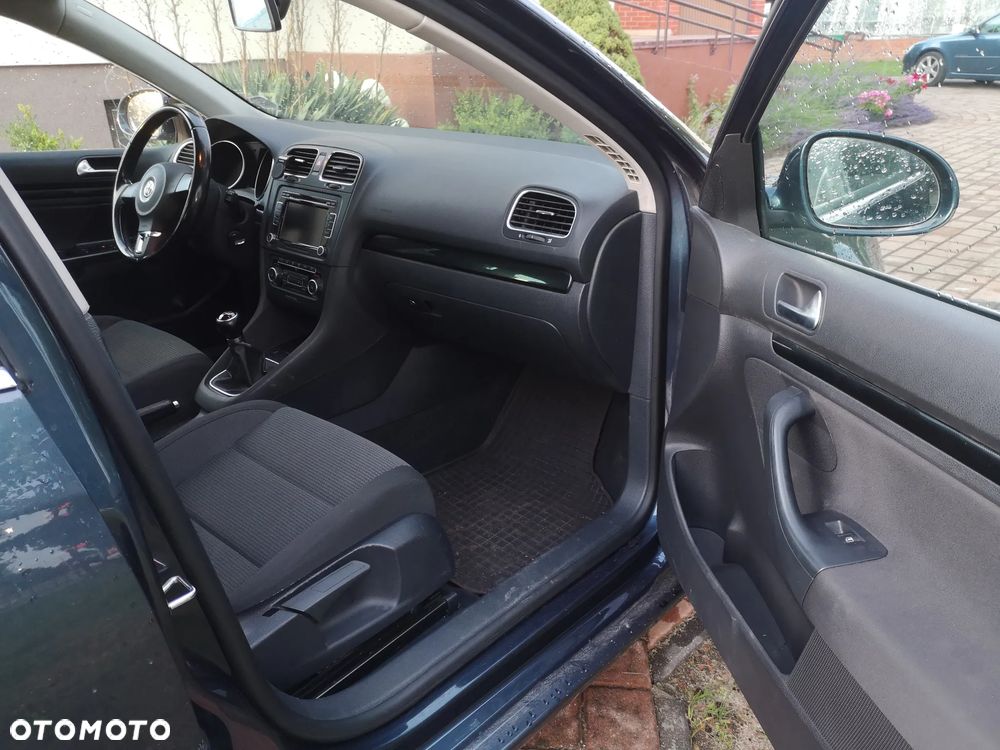 Volkswagen Golf 1.6 TDI DPF Highline - 19