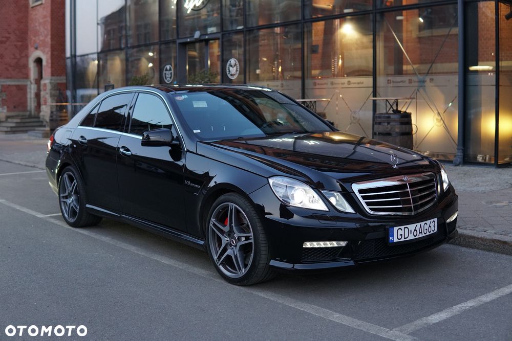 Mercedes-Benz Klasa E 63 AMG - 15