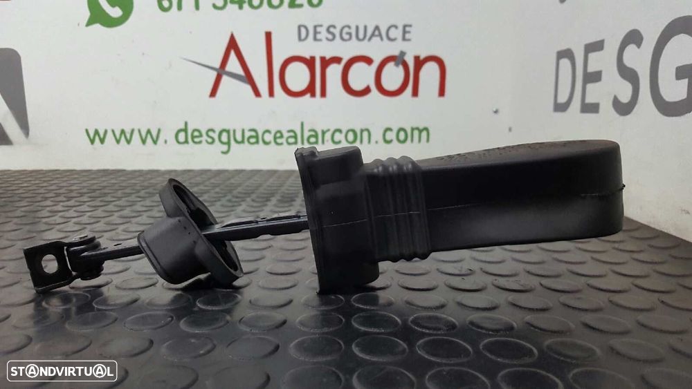 RETENTOR DA PORTA DIANTEIRA DIREITA AUDI A4 BER. (B8) BáSICO - 2