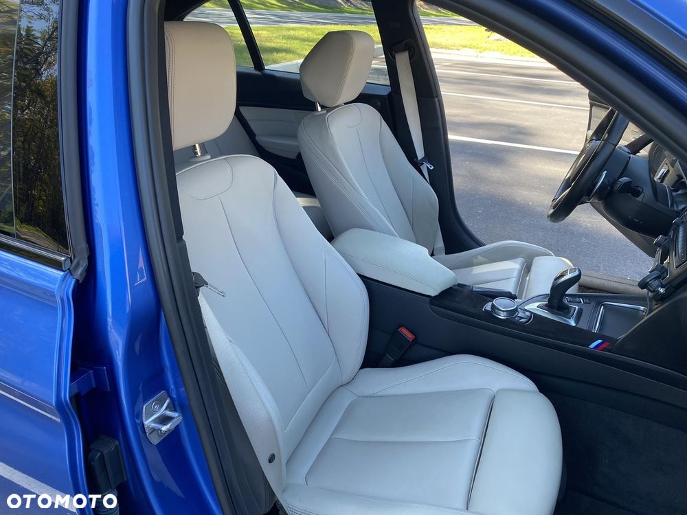 BMW Seria 3 335i Sport Line - 21