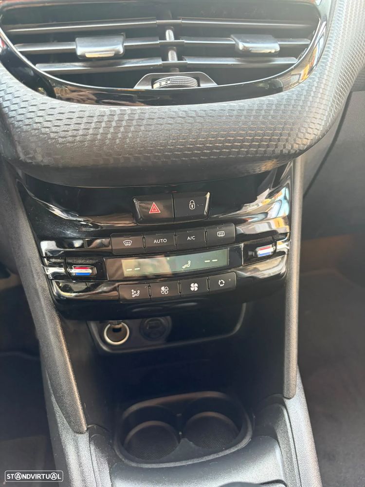 Peugeot 208 1.6 BlueHDi Allure - 20