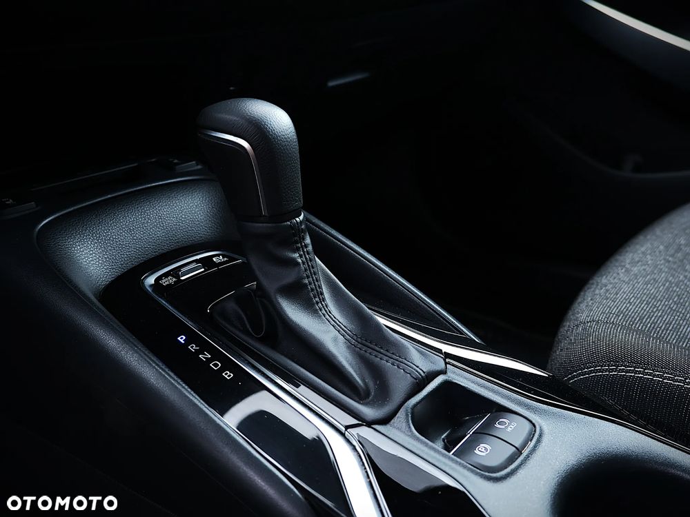 Toyota Corolla 1.8 Hybrid Style - 22