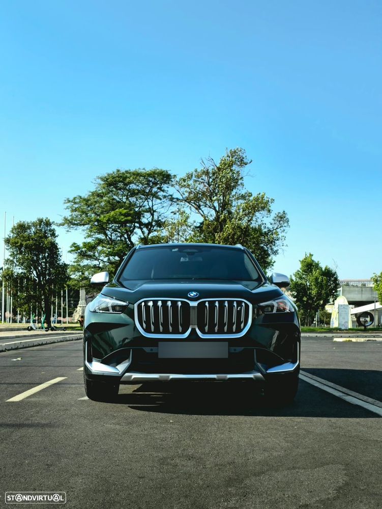 BMW iX1 xDrive30 xLine - 2