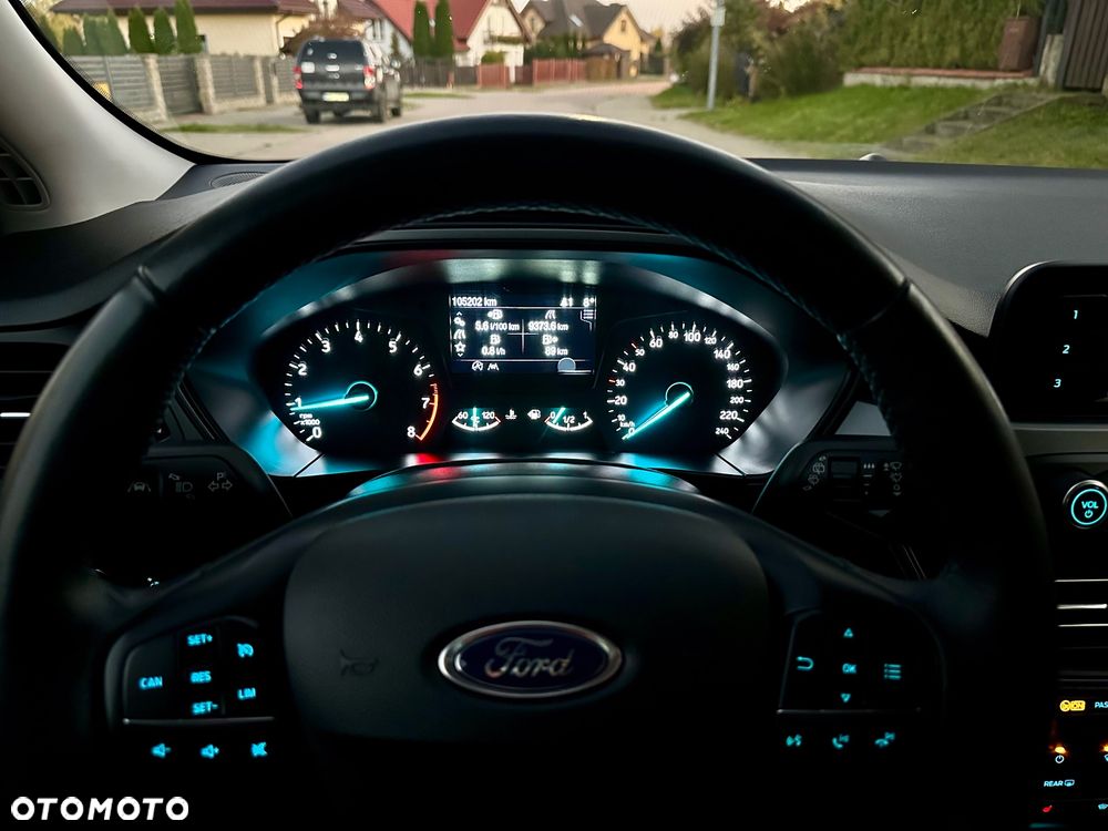 Ford Focus 1.0 EcoBoost Edition - 22