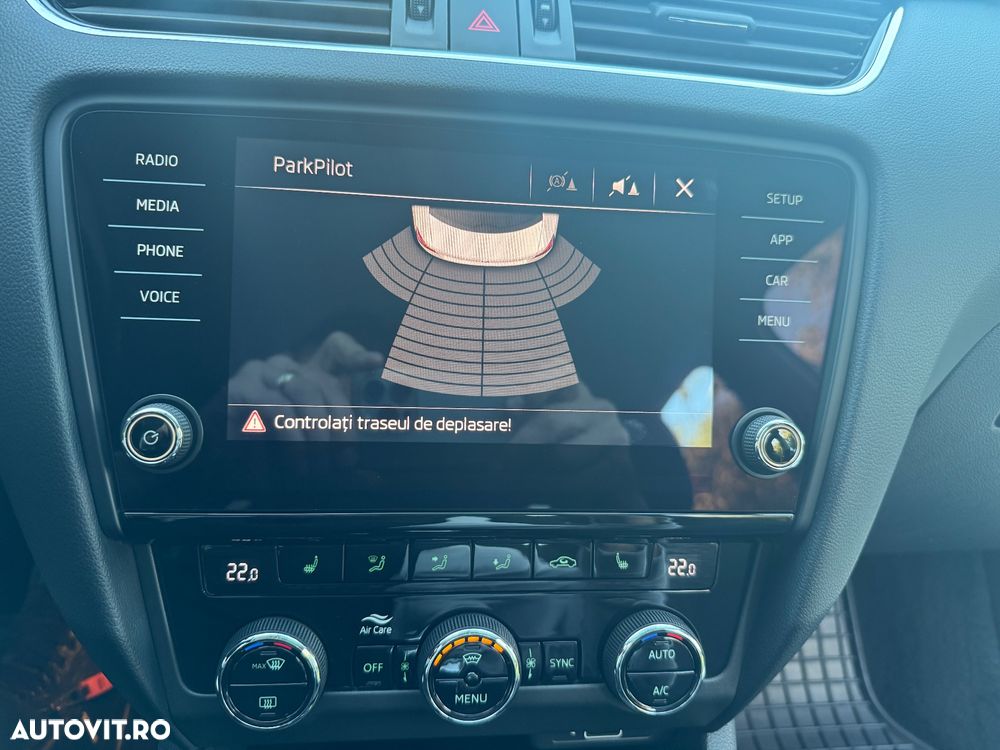 Skoda Octavia 2.0 TDI DSG Ambition - 10