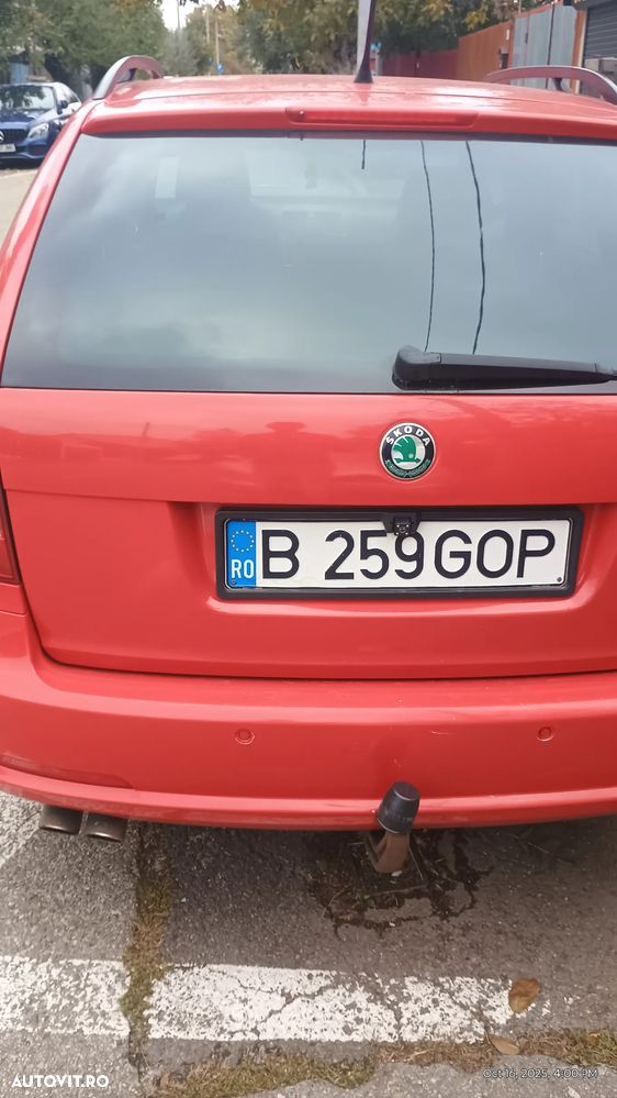 Skoda Octavia Combi 2.0 TDI RS DSG - 7