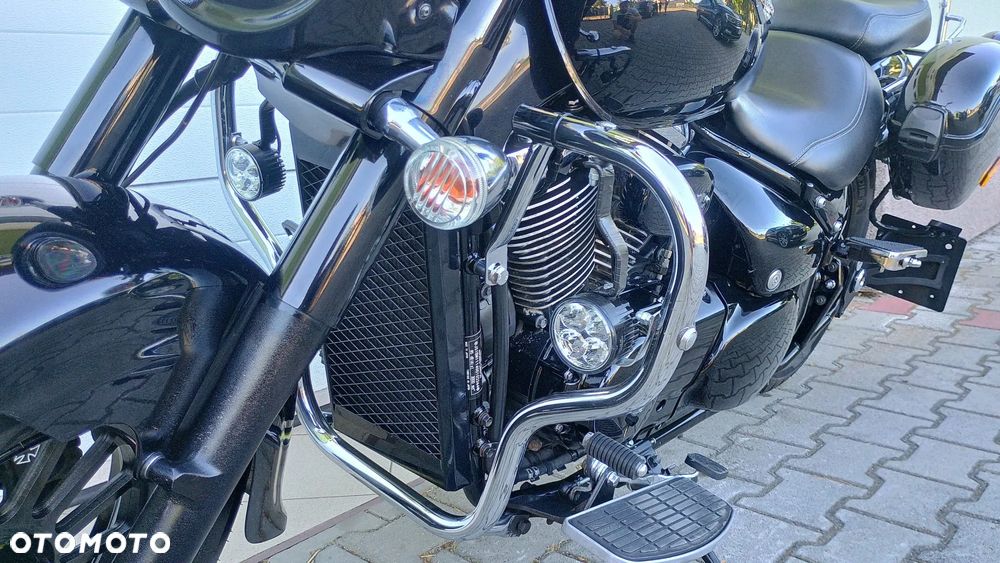 Suzuki Intruder - 23