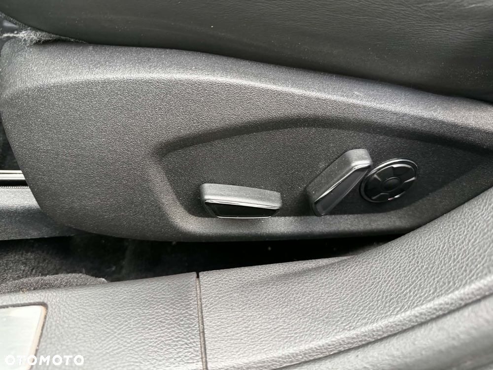 Ford Mondeo - 15