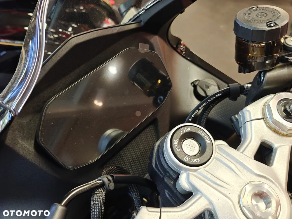QJMOTOR SRK 800RR - 12