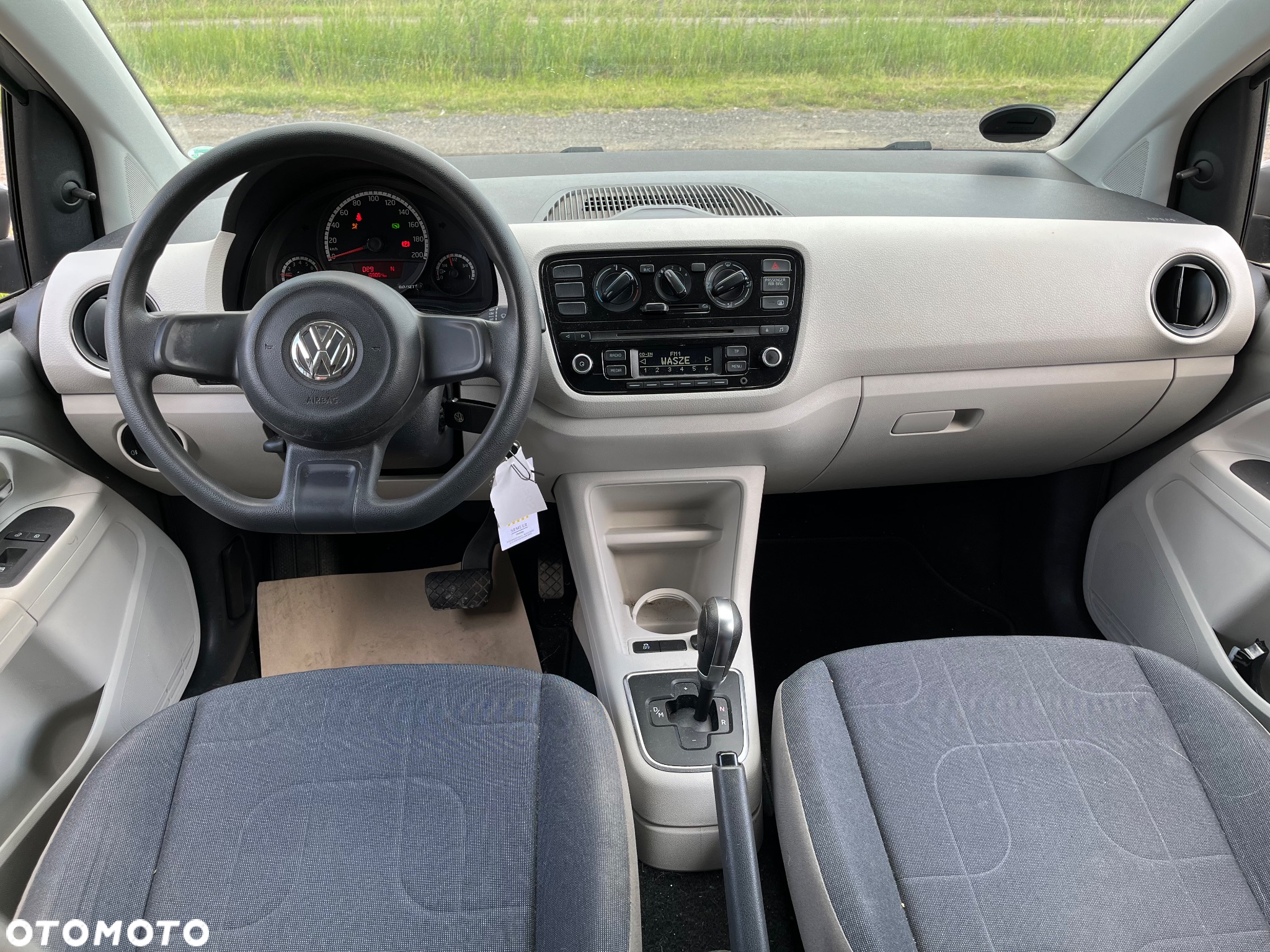 Volkswagen up! (BlueMotion Technology) ASG move - 6