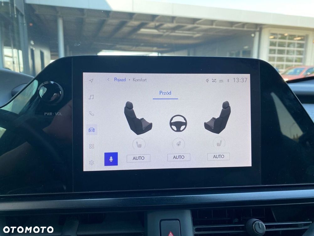 Lexus UX 250h GPF Business 2WD - 17