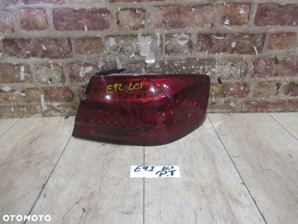 LAMPA TYŁ PRAWA LED BMW E92 LCI - 1