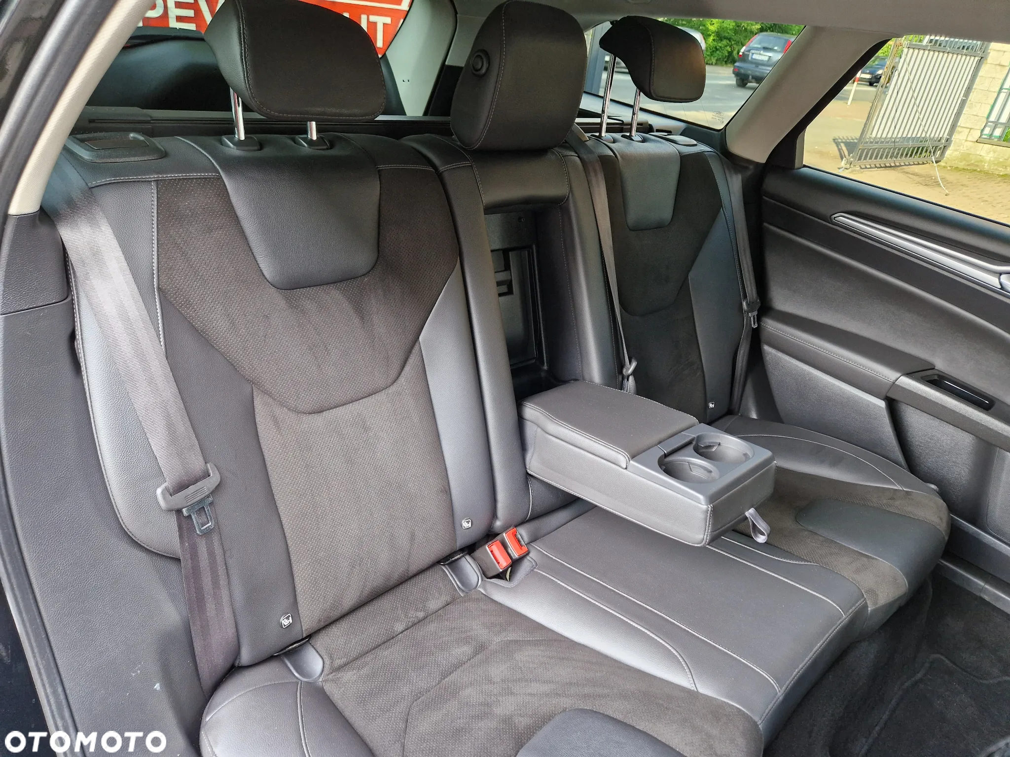 Ford Mondeo 2.0 TDCi Titanium - 31