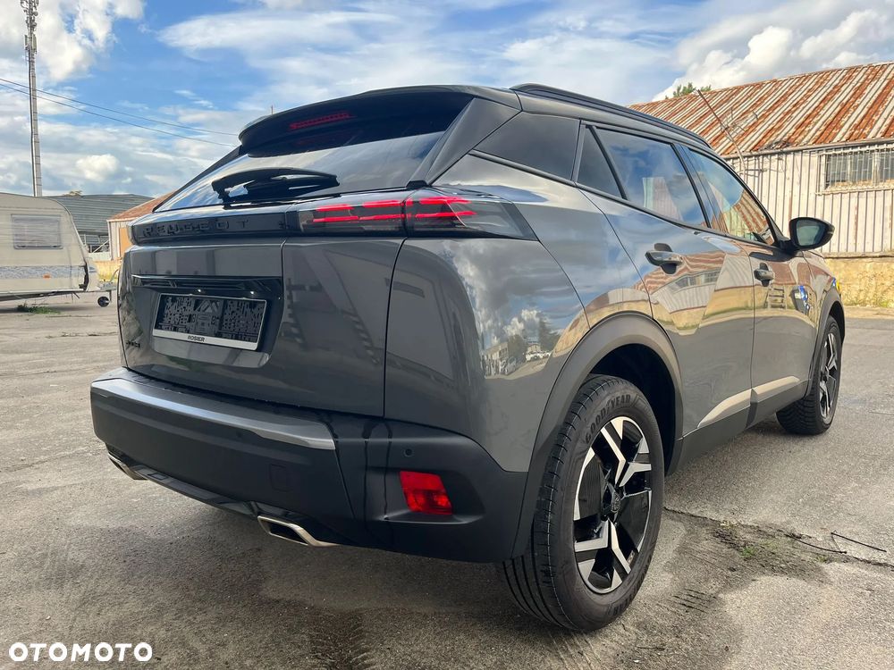 Peugeot 2008 PureTech 130 EAT8 Allure - 4