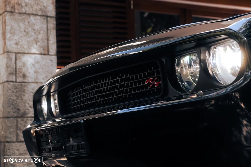 Dodge Challenger - 3