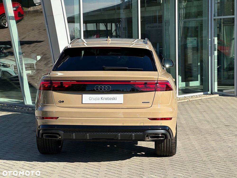 Audi Q8 - 7