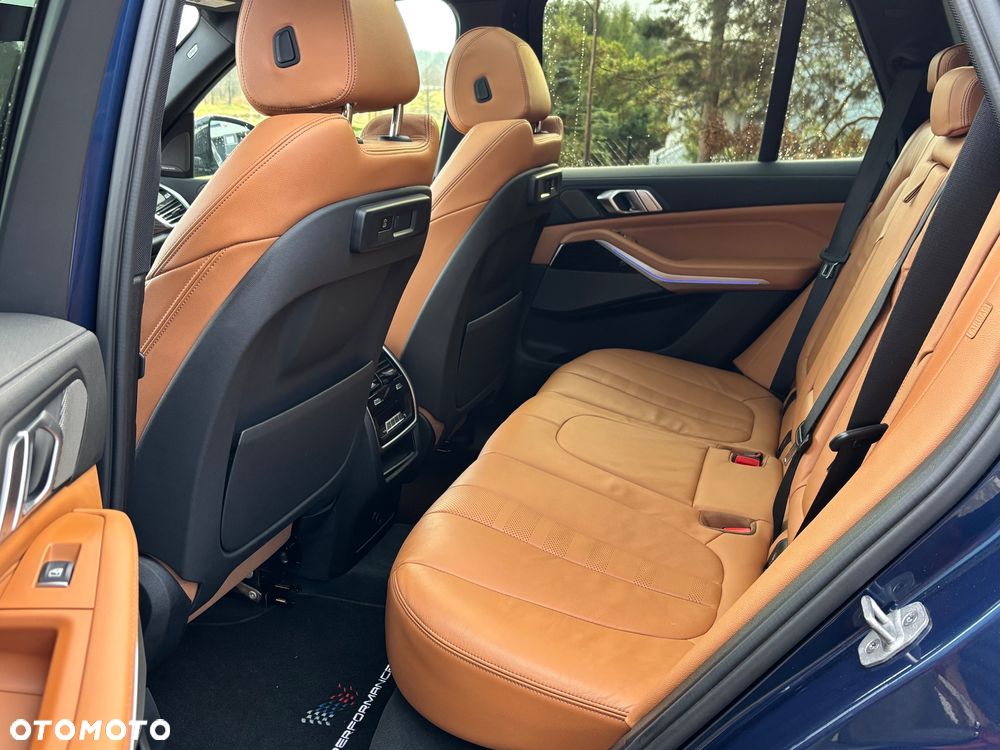 BMW X5 xDrive40i - 9