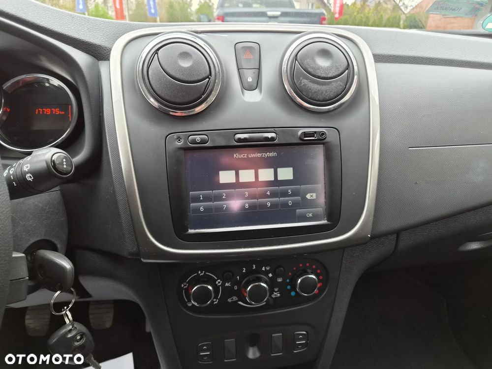 Dacia Sandero - 23
