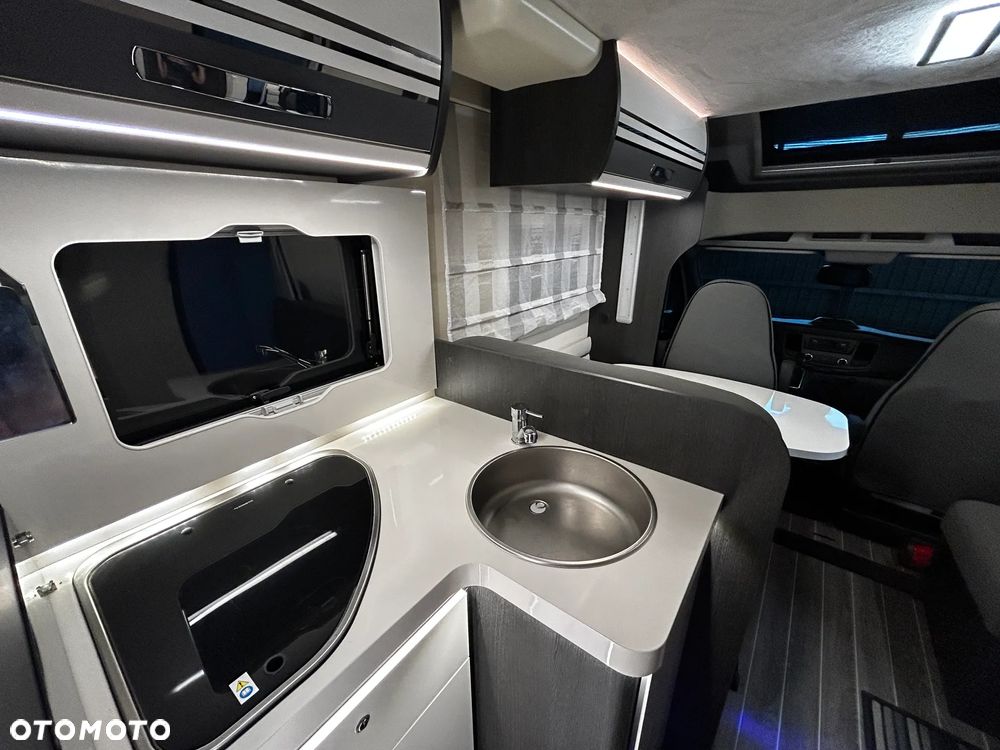 Ford Transit - 13