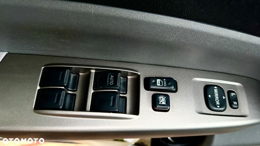 Toyota Prius 1.5 VVT-i Sol - 39