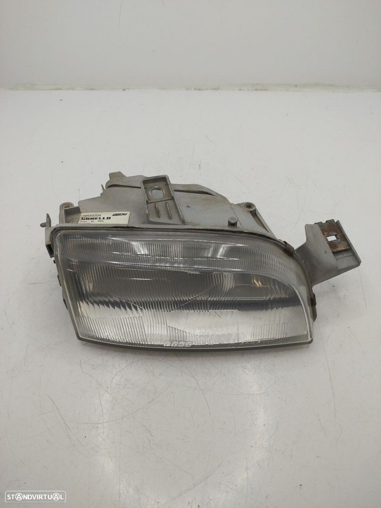 Farol/ Otica Dianteiro Dto Fiat Punto (176_) - 1