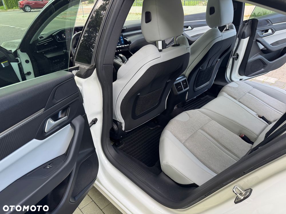 Peugeot 508 2.0 BlueHDi Allure S&S EAT8 - 28