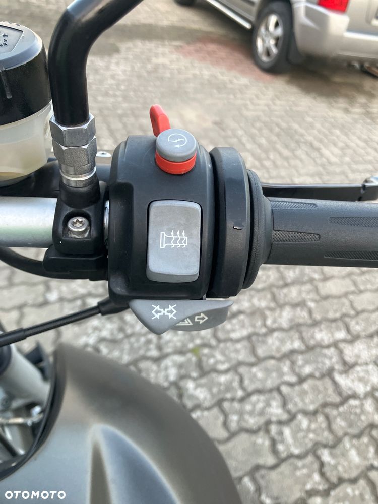 BMW R - 7