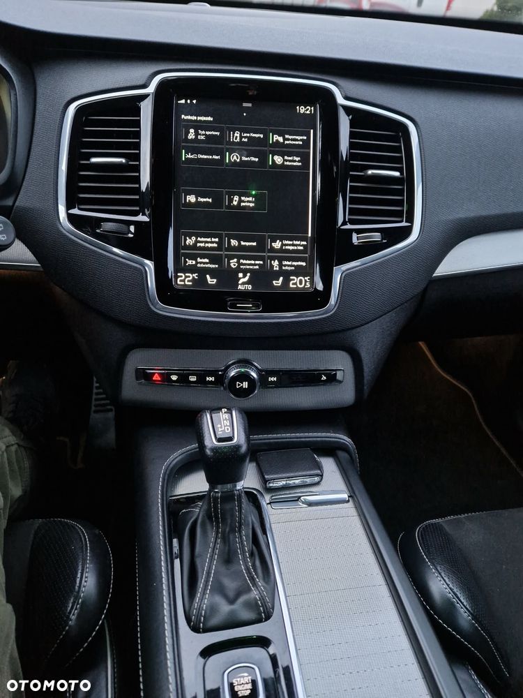 Volvo XC 90 D5 AWD R-Design 7os - 18
