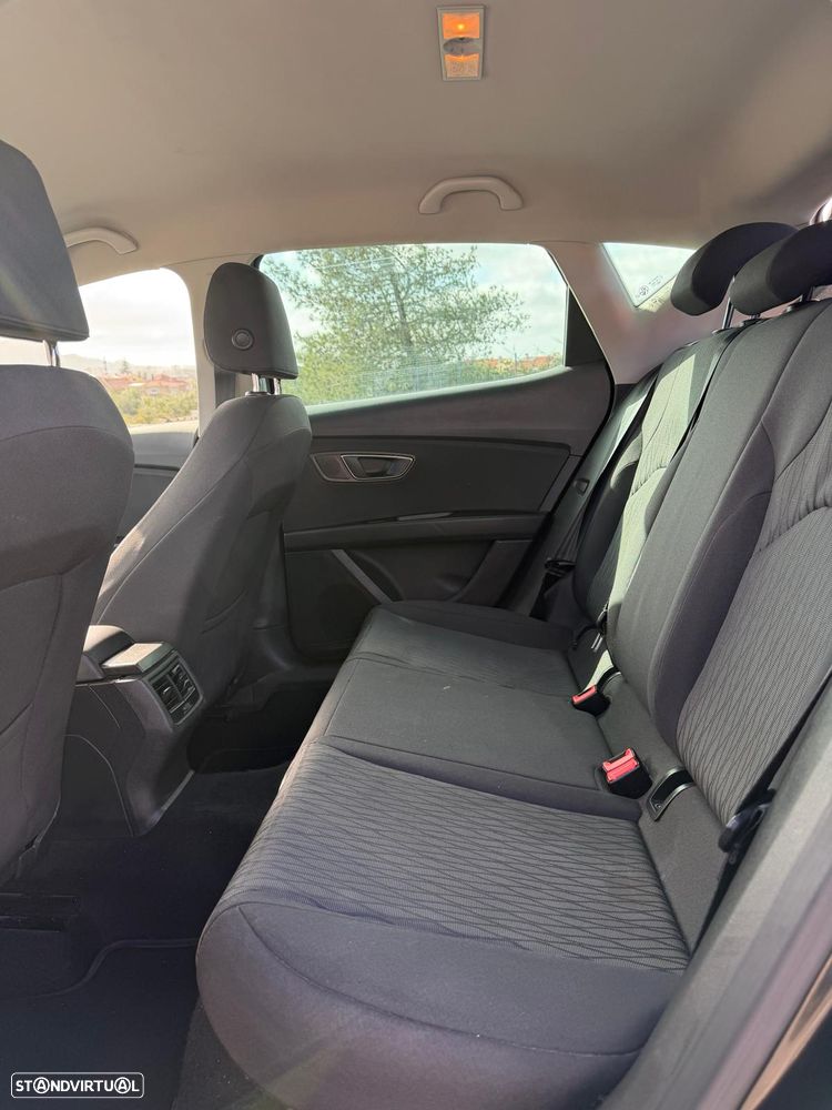 SEAT Leon 1.6 TDI ECOMOTIVE Sport Start/Stop - 12