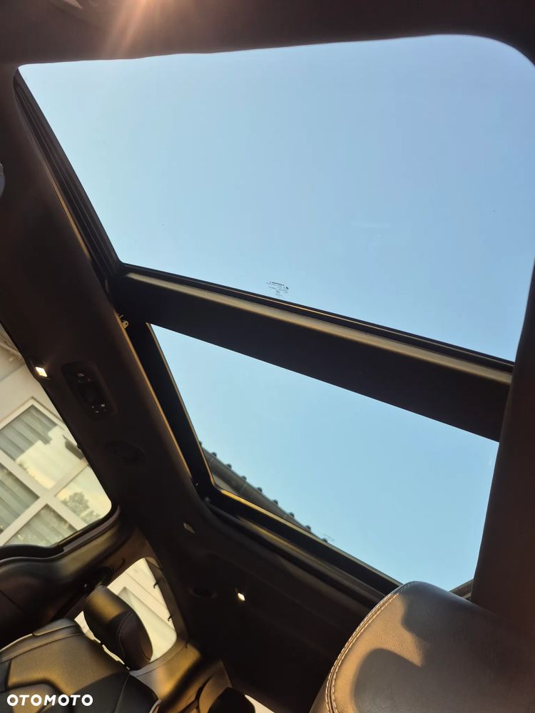 Chrysler Pacifica - 36
