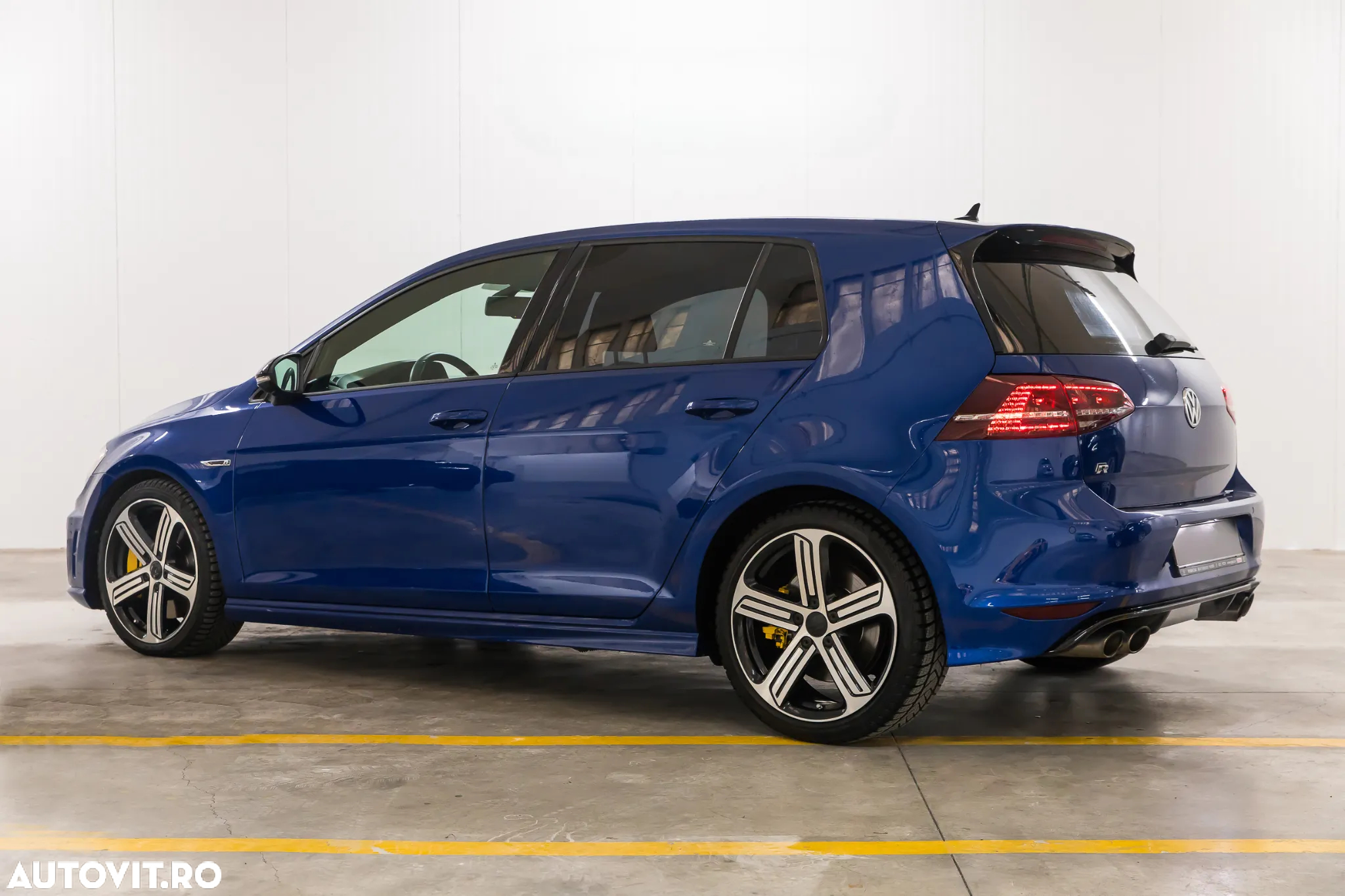 Volkswagen Golf R 2.0 TSI OPF 4Motion DSG - 4