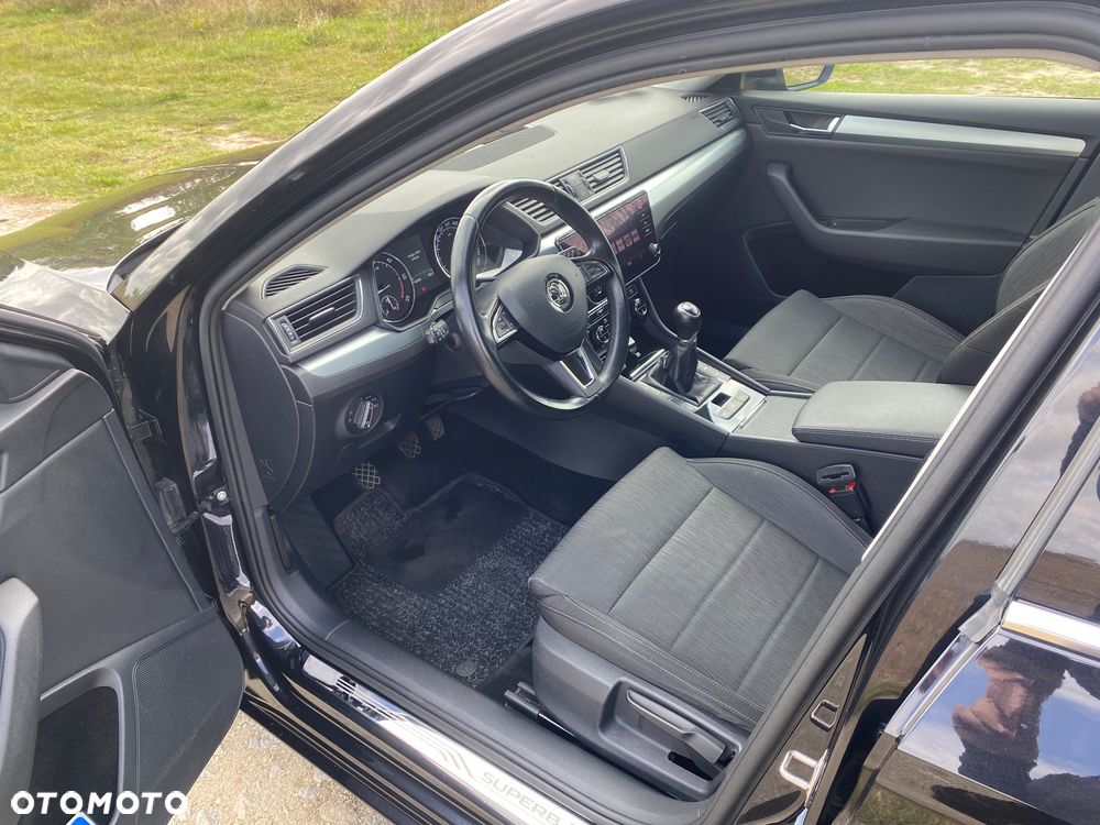 Skoda Superb 2.0 TDI Ambition - 8