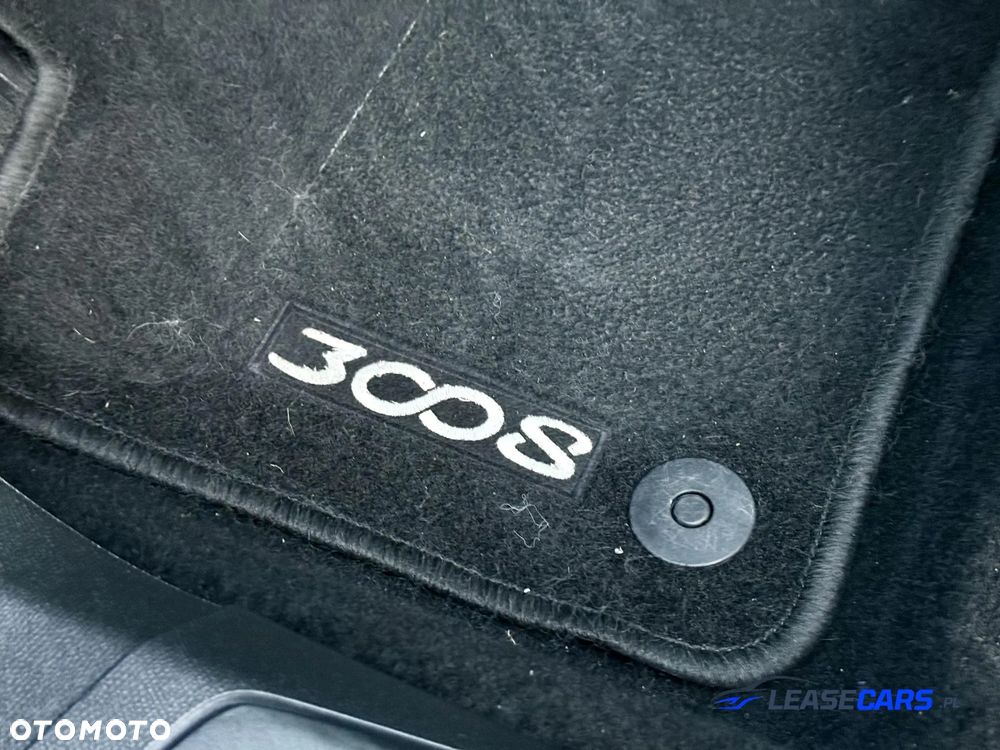 Peugeot 3008 PureTech 130 Stop & Start GPF EAT8 Active Business-Paket - 23